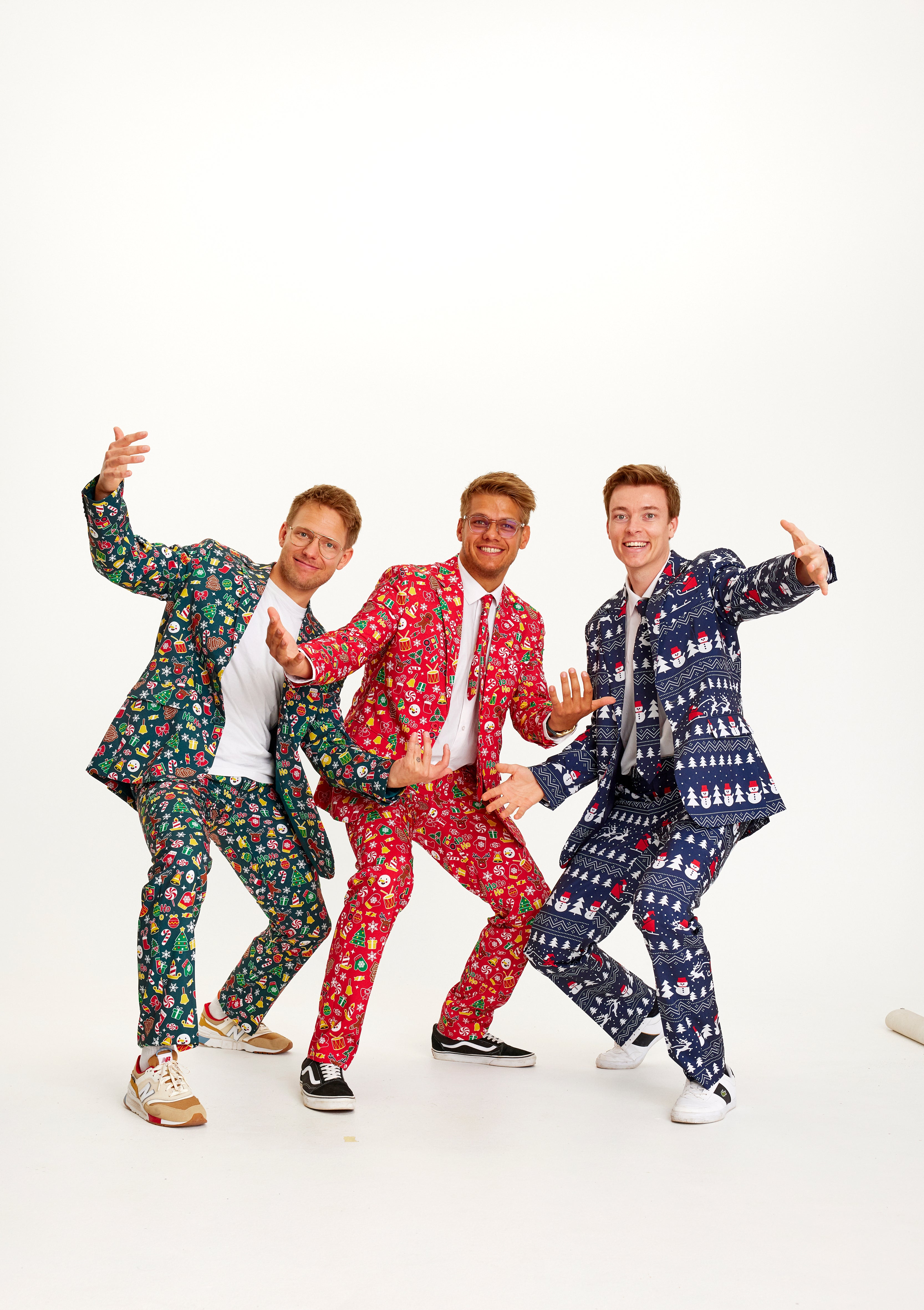 The awesome christmas suit green